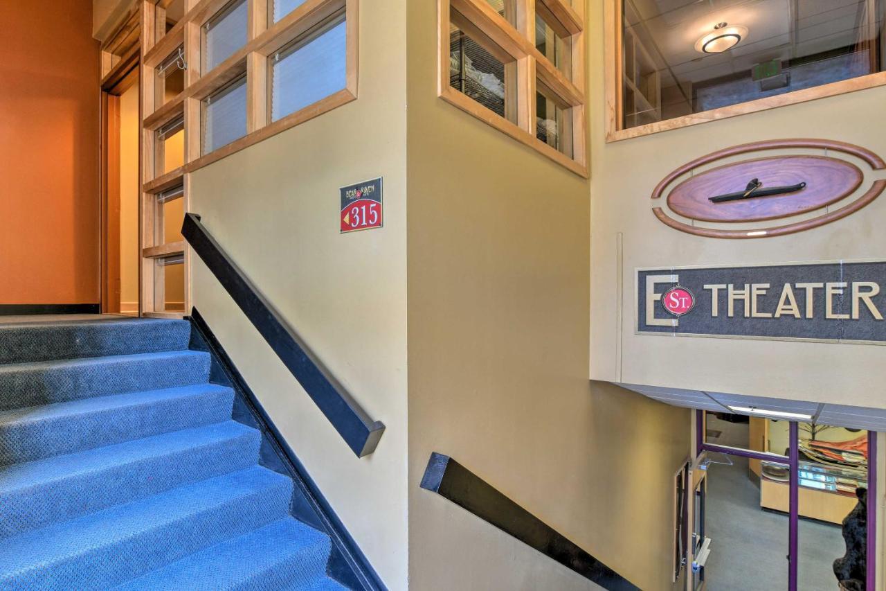 Idyllic Dtwn Anchorage Condo With Fireplace! Exterior foto